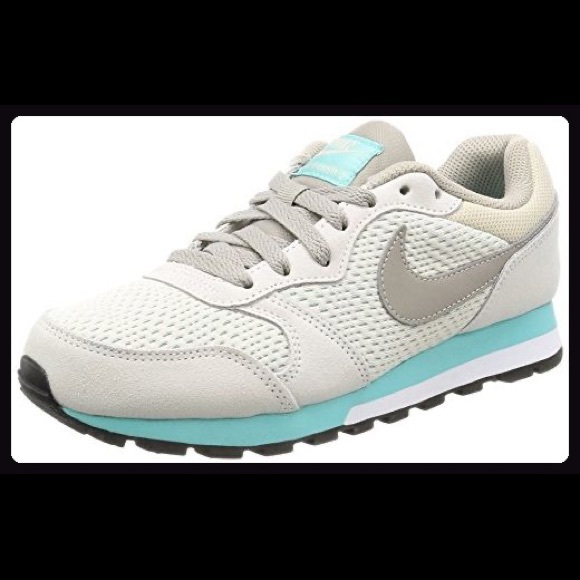 Nike MD Runner 2 | NWT | Womens Size 7 - Picture 2 of 3